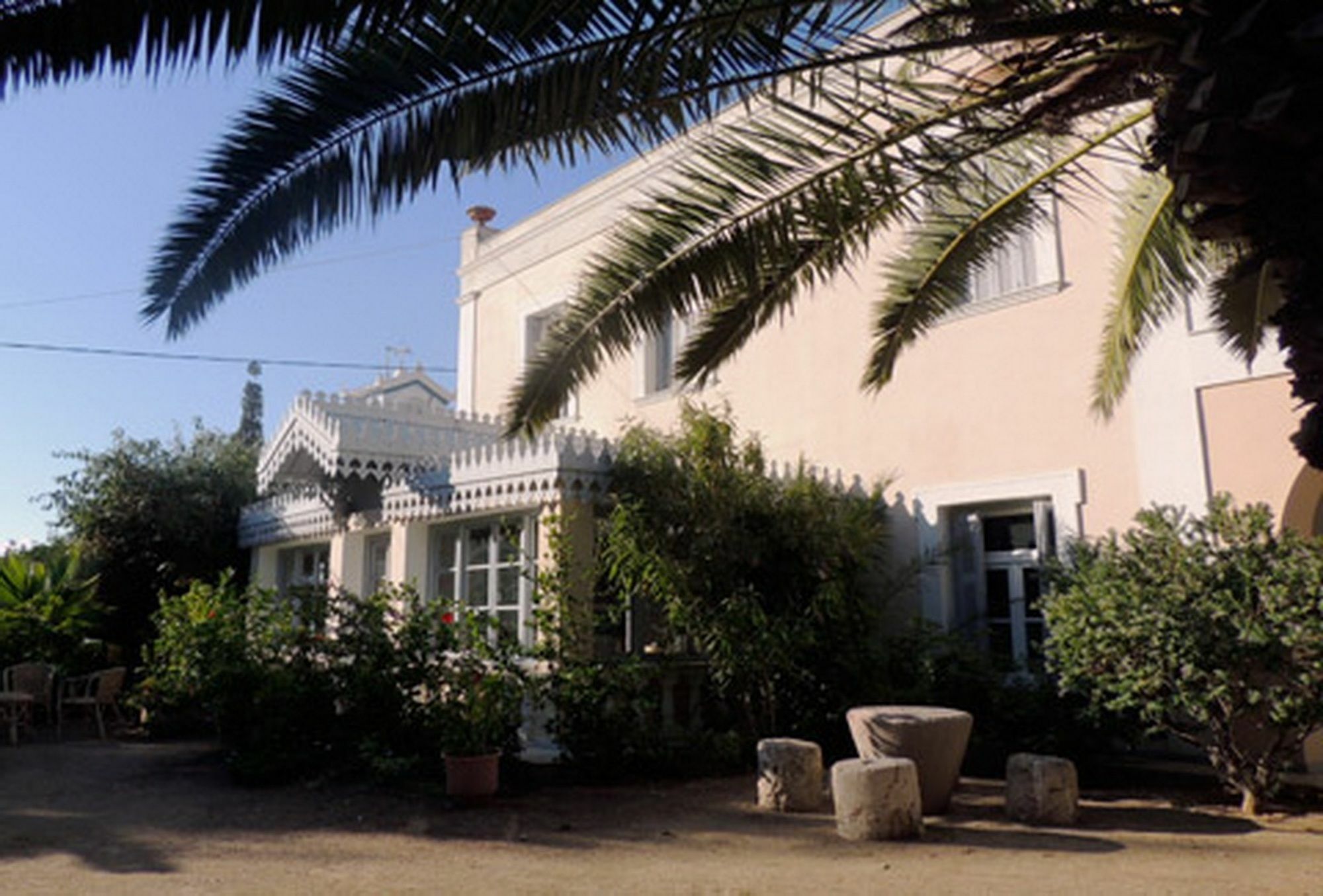 Aristocratic 19Th Century Neo Classical Mansion With Private Pool Finikas  Eksteriør bilde